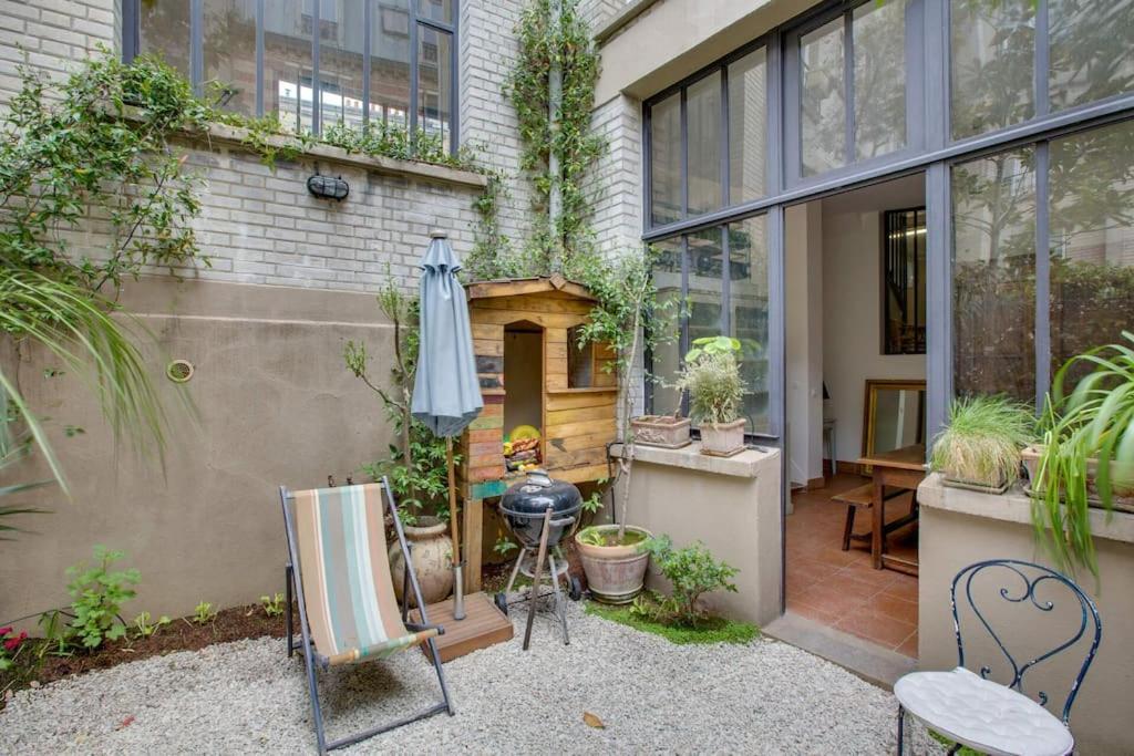 Elegance And Charm At Leandre Apartment *